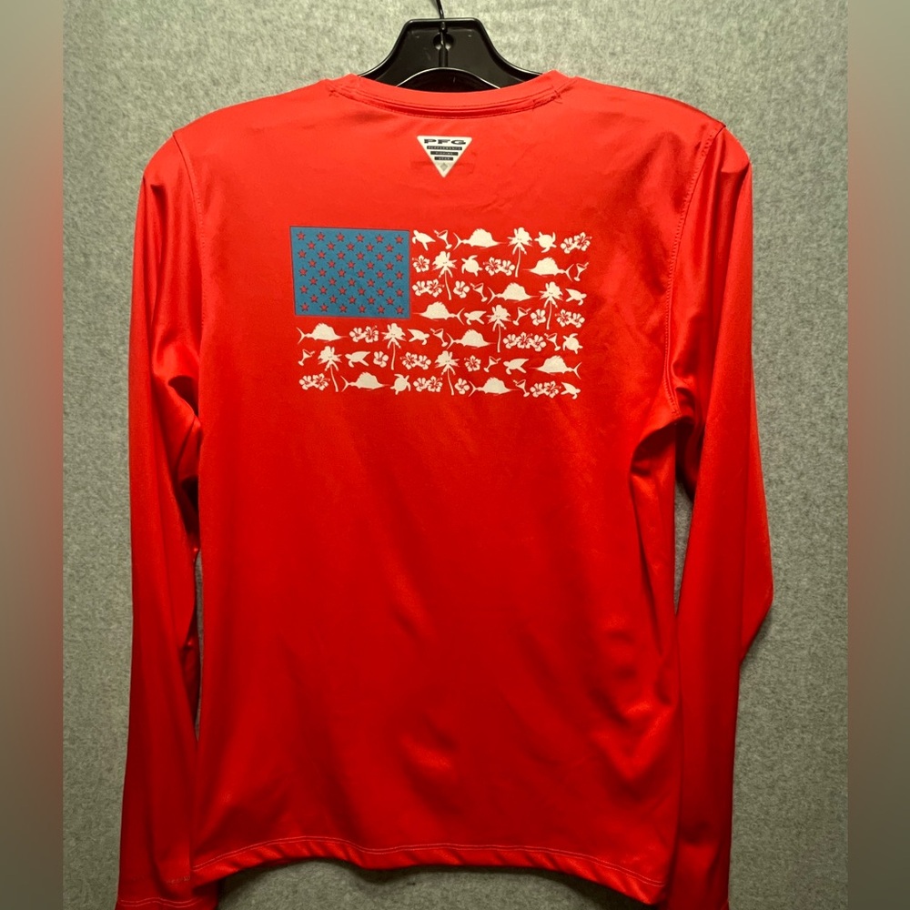 Columbia PFG Red Sun Shirt Small-  Fish Flag Graphic-UPF 50